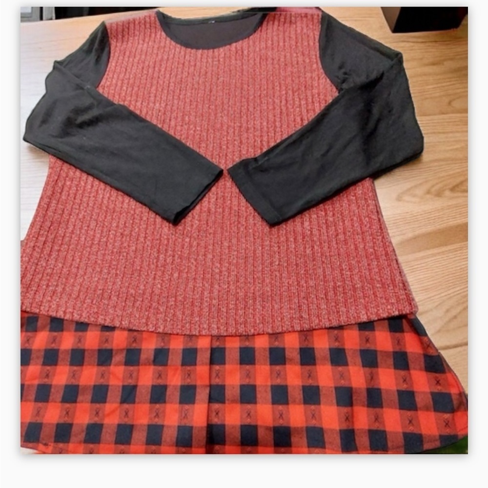 Layered Twofer-VTG -Vest -Top- tunic -Unique-Plaid -Colorblock-Black-EUC🖤☀️​​